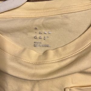 A new day: Cropped pocket t shirt, size: small
